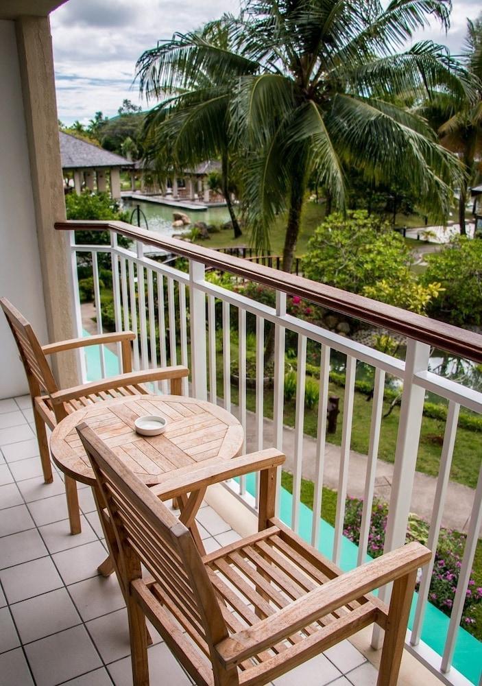 Palau Royal Resort Koror Exterior foto
