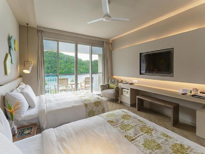 Palau Royal Resort Koror Exterior foto